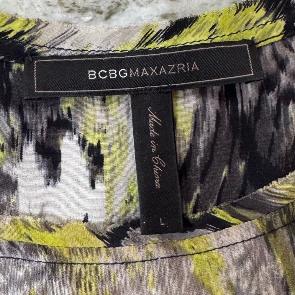 BCBGMaxAzria Multicolor Abstract Top - Picture 4 of 4